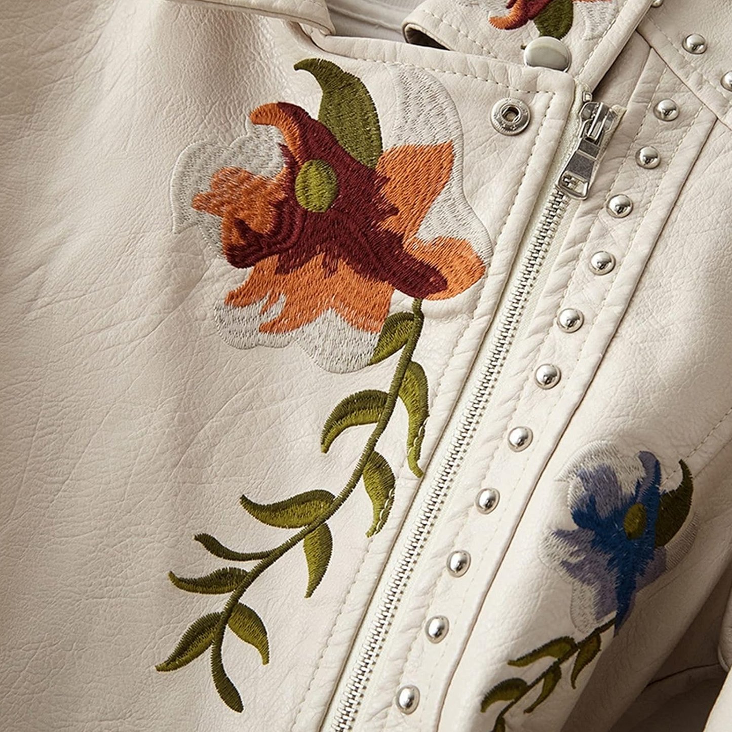 Ivy - Stylische und bequeme Kunstlederjacke für Frauen