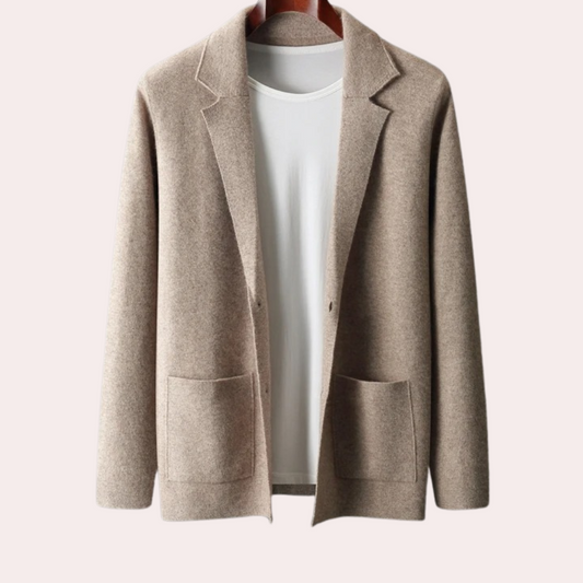 Angus - Stilvolle und kuschelige Strickjacke für Männer