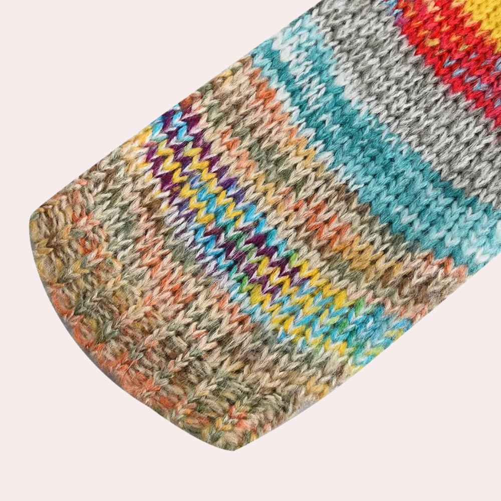 Lina - Lebendige Strickjacke für Damen mit modischem V-Ausschnitt