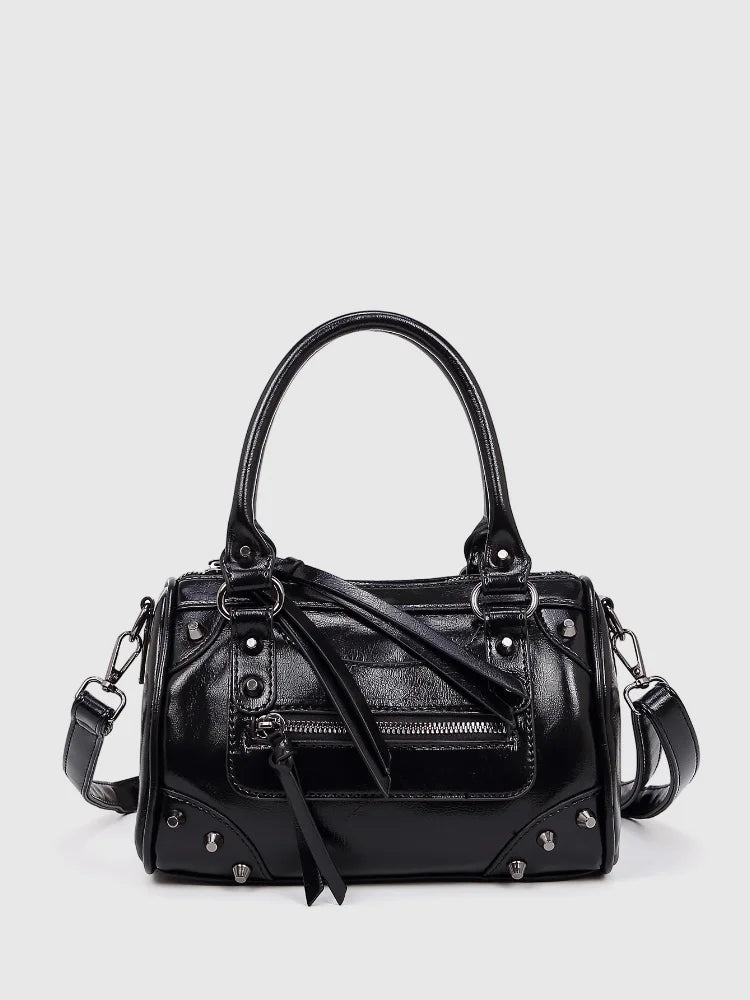 2025 Trendige Damen Schultertaschen. Design mit Leder-Nieten und Quasten