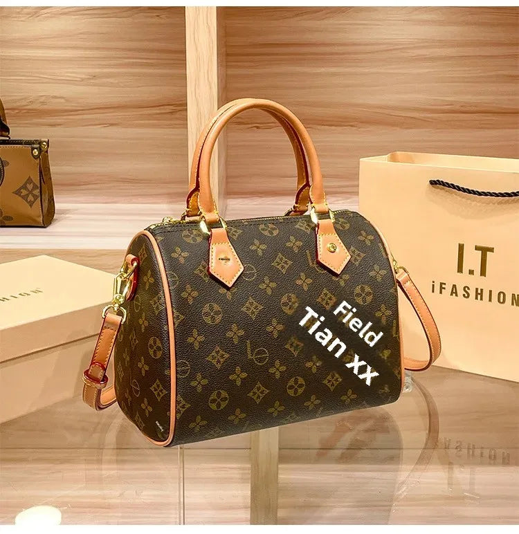 Damen Kissen Handtasche Vintage Floral. Modische und stilvolle Tasche