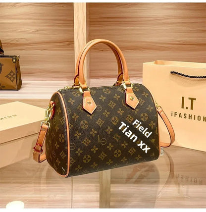 Damen Kissen Handtasche Vintage Floral. Modische und stilvolle Tasche