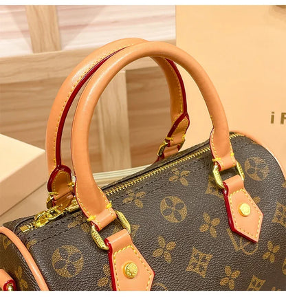 Damen Kissen Handtasche Vintage Floral. Modische und stilvolle Tasche