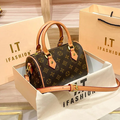 Damen Kissen Handtasche Vintage Floral. Modische und stilvolle Tasche