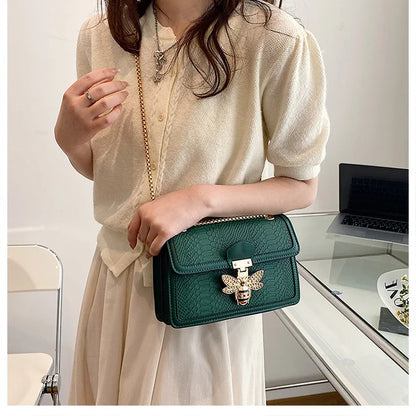 Luxuriöse Crooobody Handtasche. Bienenverschluss Tote Lässig Klappe. Krokodilprint Handtasche