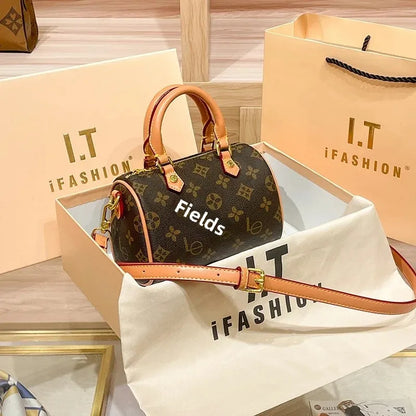 Damen Kissen Handtasche Vintage Floral. Modische und stilvolle Tasche