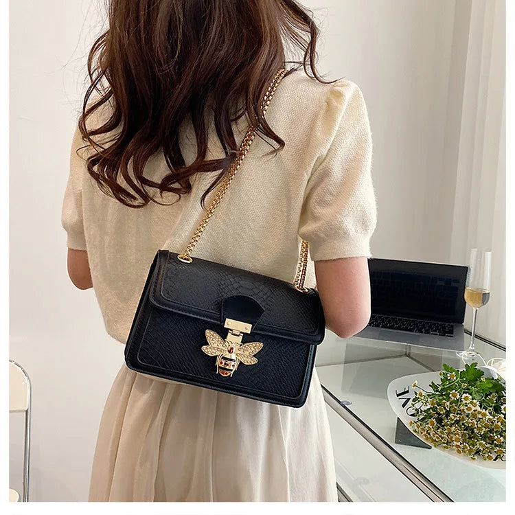 Luxuriöse Crooobody Handtasche. Bienenverschluss Tote Lässig Klappe. Krokodilprint Handtasche