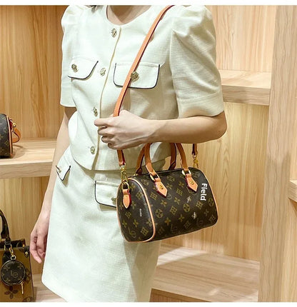 Damen Kissen Handtasche Vintage Floral. Modische und stilvolle Tasche