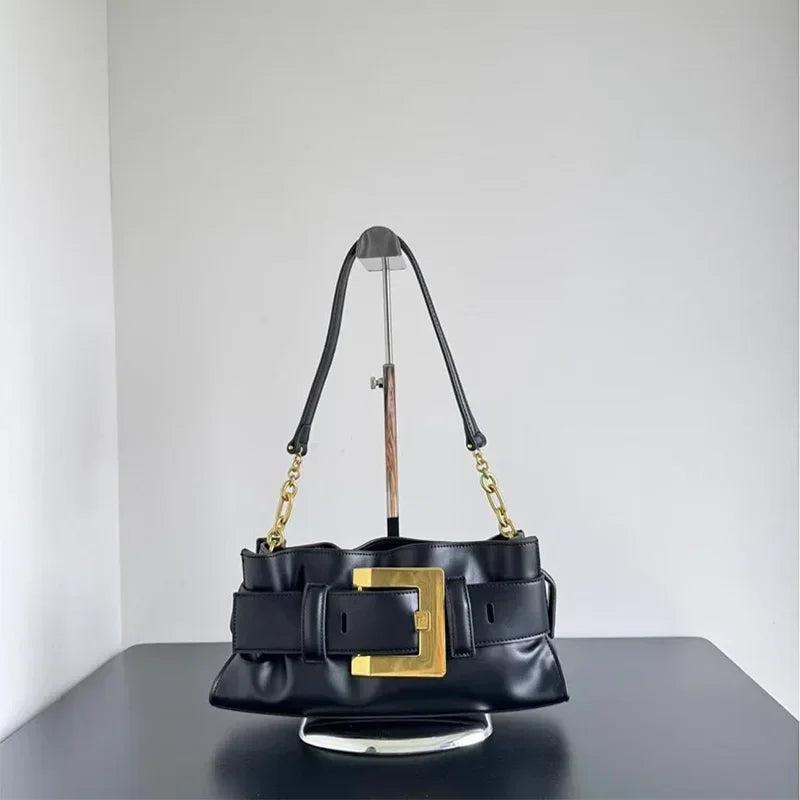 Luxuriöse Damenhandtasche aus weichem Leder. Krokodilmuster Faltentasche