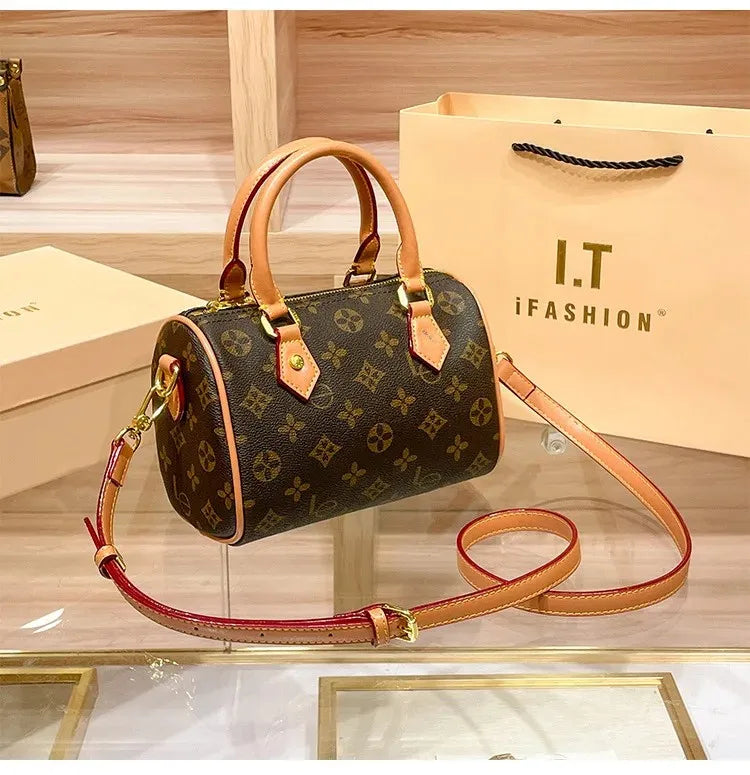 Damen Kissen Handtasche Vintage Floral. Modische und stilvolle Tasche