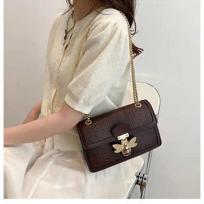 Luxuriöse Crooobody Handtasche. Bienenverschluss Tote Lässig Klappe. Krokodilprint Handtasche