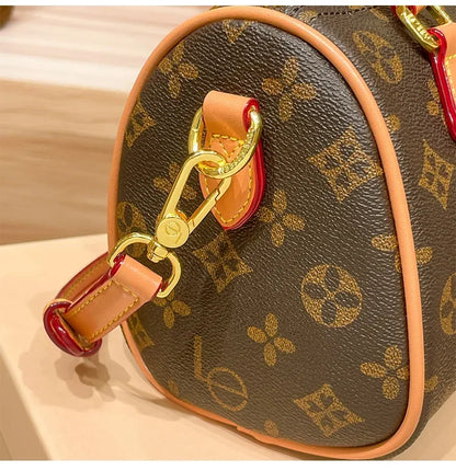 Damen Kissen Handtasche Vintage Floral. Modische und stilvolle Tasche